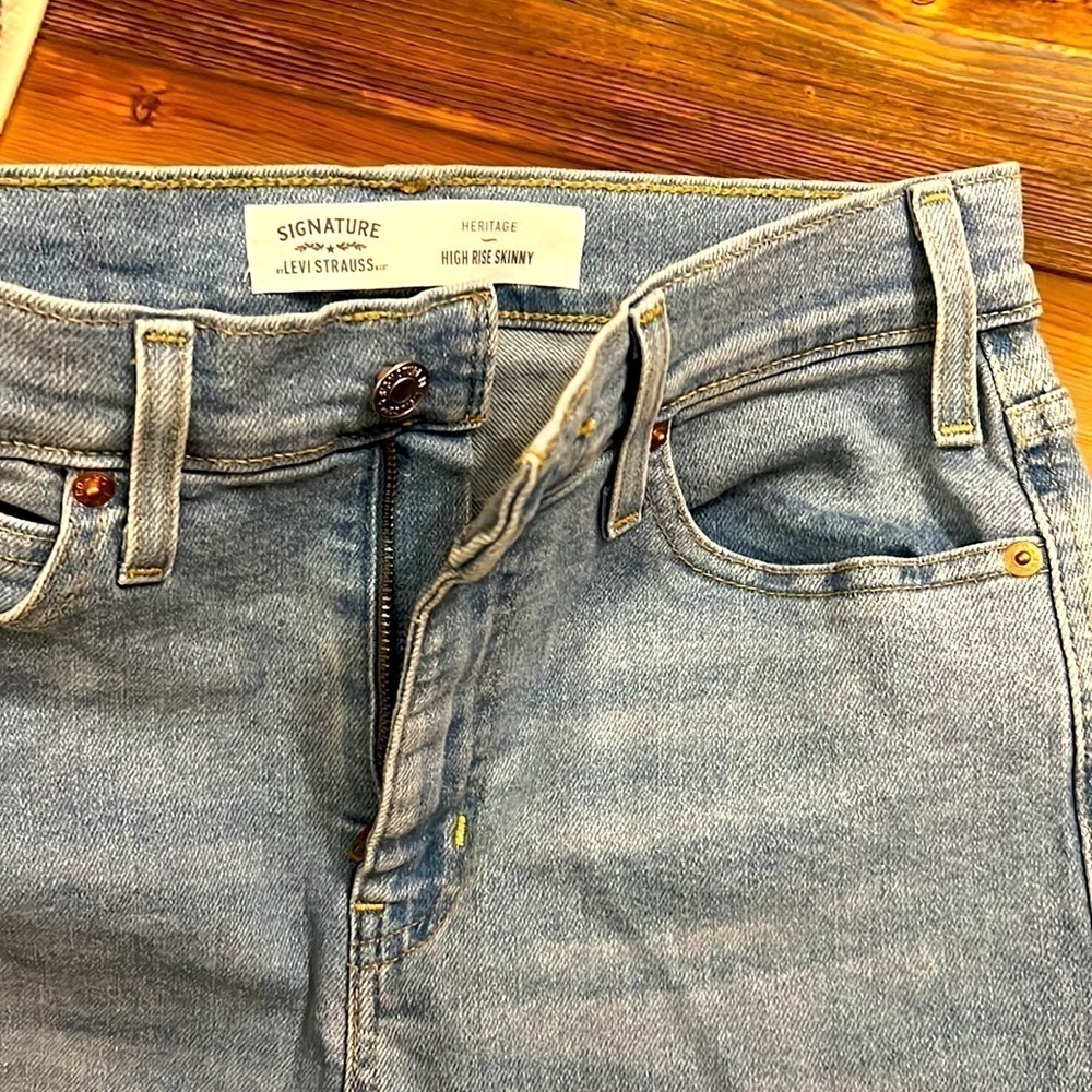 Levi’s Signature heritage high rise skinny size 2 W26 - Picture 3 of 7